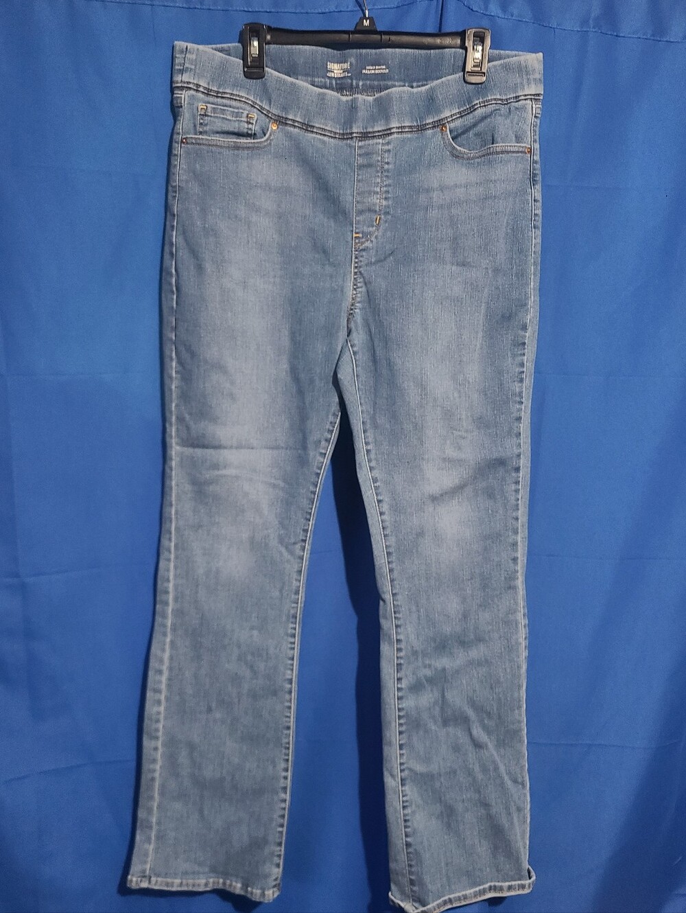 Levi Strauss Signature Light Wash Stretch Shaping Jeans - Size 18L - Picture 2 of 10
